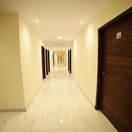 Ovel Hotel Ludhiana Extérieur photo