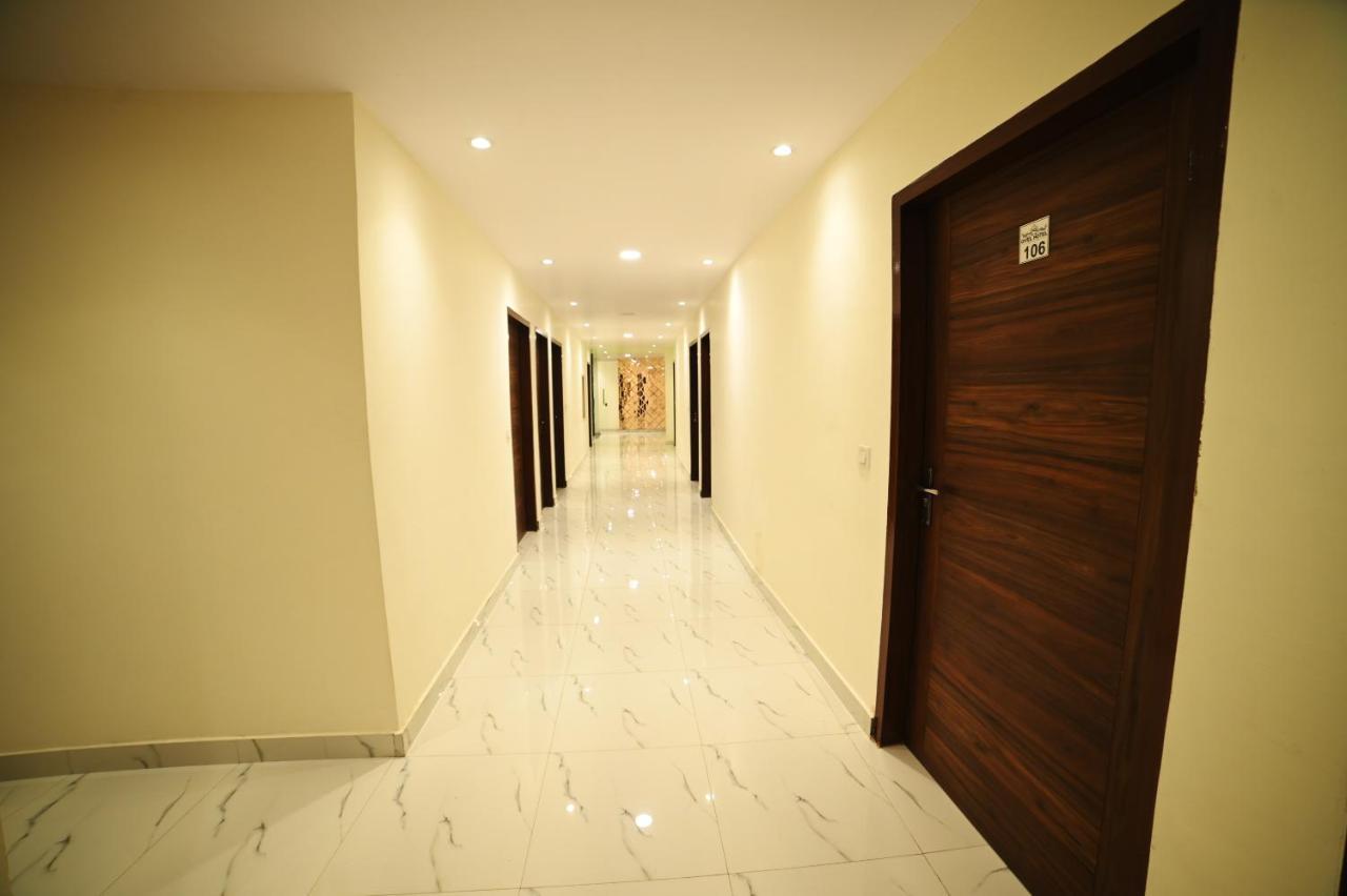 Ovel Hotel Ludhiana Extérieur photo